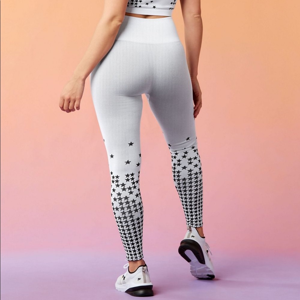 Never Worn: Capri Fabletics Leggings